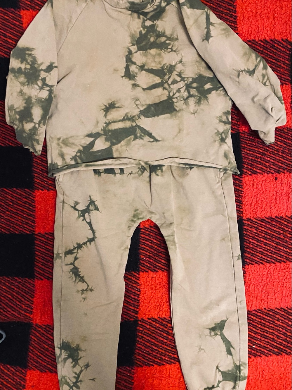 The Simple Folk kids olive green tie dye sweatshirt and sweatpants matching set